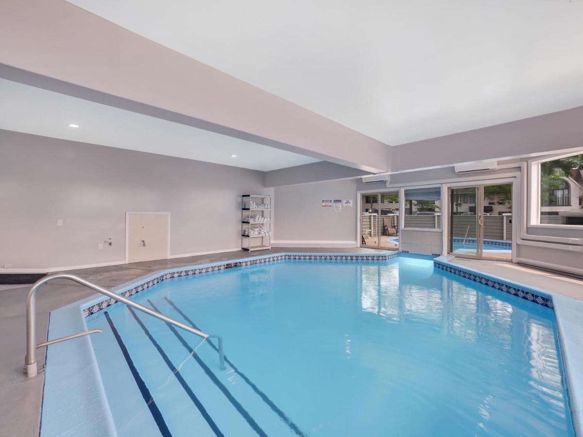 209 Pointes North Inn Charlevoix Ngoại thất bức ảnh
