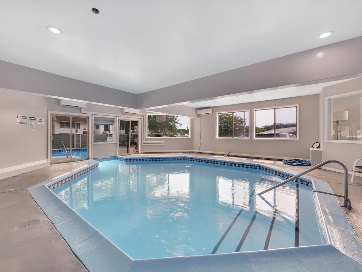 209 Pointes North Inn Charlevoix Ngoại thất bức ảnh