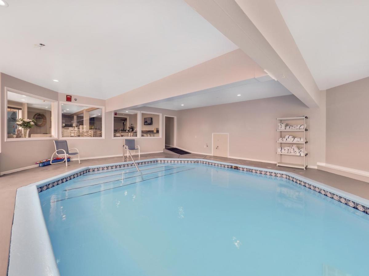 209 Pointes North Inn Charlevoix Ngoại thất bức ảnh