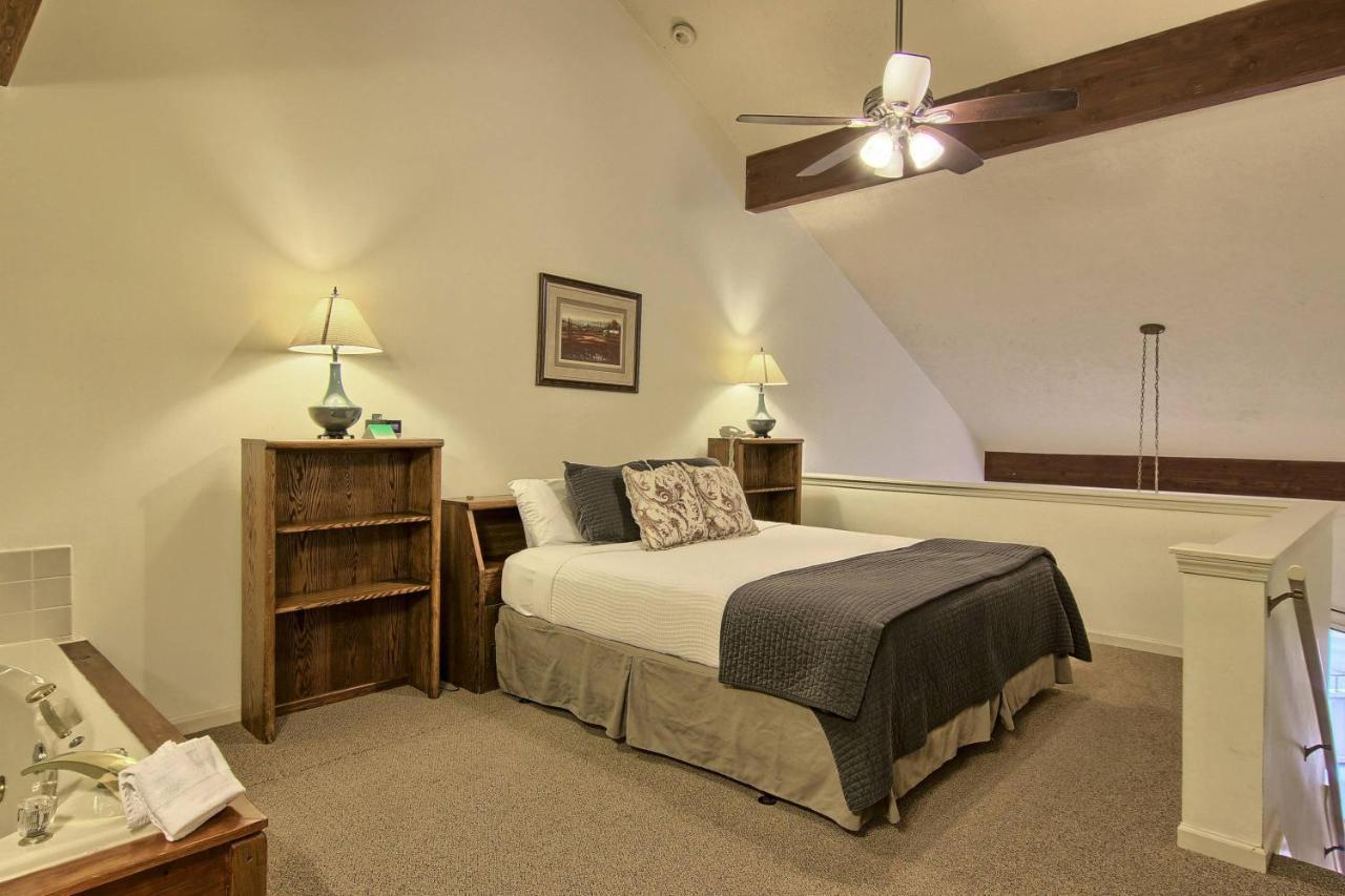 209 Pointes North Inn Charlevoix Ngoại thất bức ảnh